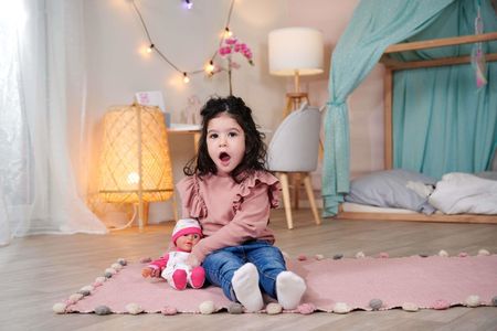 Simba Interaktywna Lalka Laura Słodki Bobas Z Dźwiękiem 30 Cm - zdjęcie 3