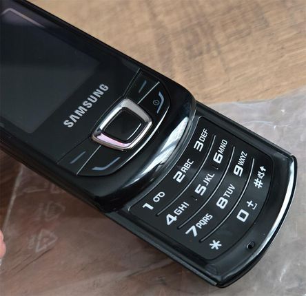 Samsung E2550 - zdjęcie 2