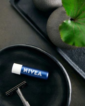 Nivea Men Zestaw Zimprezentowy Pomadka + Krem Uniwersalny - zdjęcie 2
