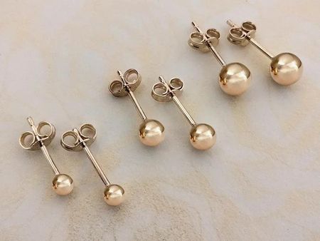 Lovrin Złote kolczyki 585 kuleczki 4mm sztyft 0,39g - zdjęcie 4