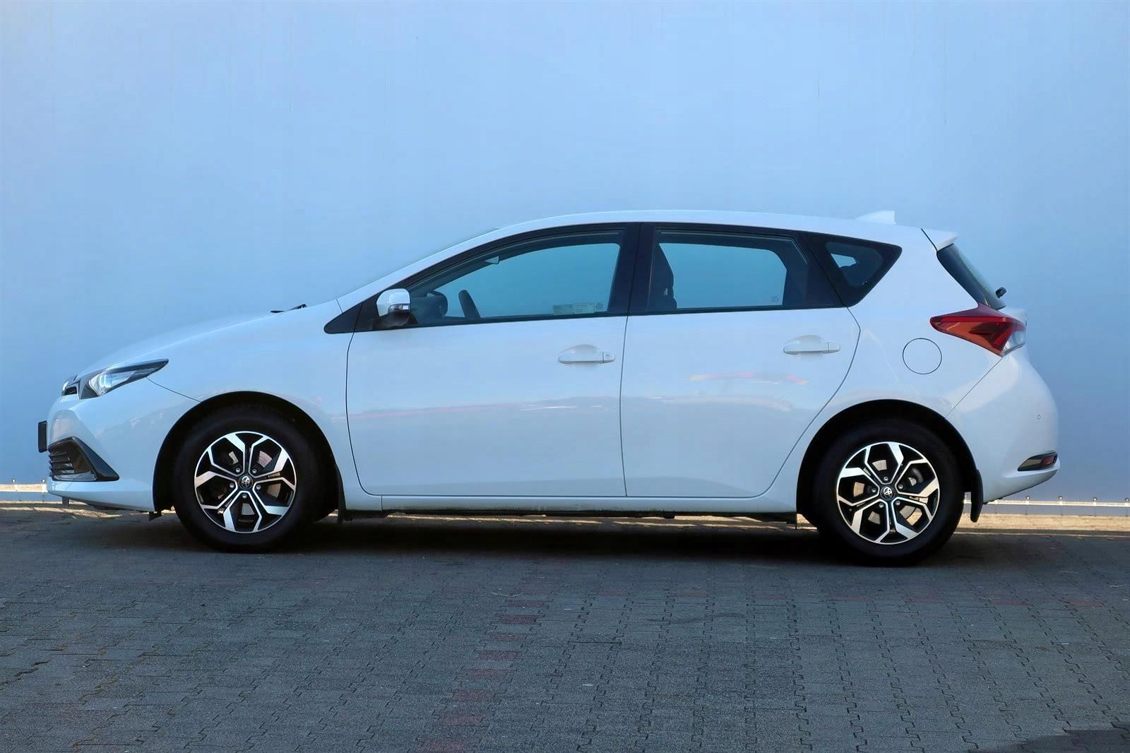 Toyota Auris Dual Vvt I Salon Polska Opinie I Ceny Na Ceneo Pl