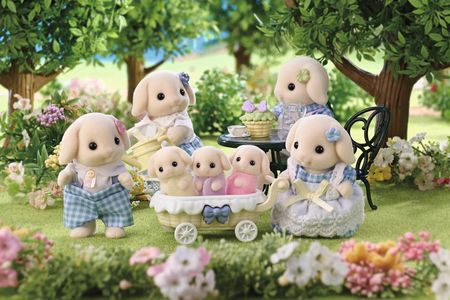 Sylvanian Families Flora Rabbit Family - zdjęcie 3