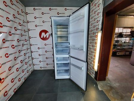Lodówka Midea MDRB521MGA28O z zamrażalnikiem dolnym 201 cm Czarna - zdjęcie 2