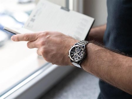 Casio Edifice EFS-S640D-1AVUEF Classic Chronograph - zdjęcie 5