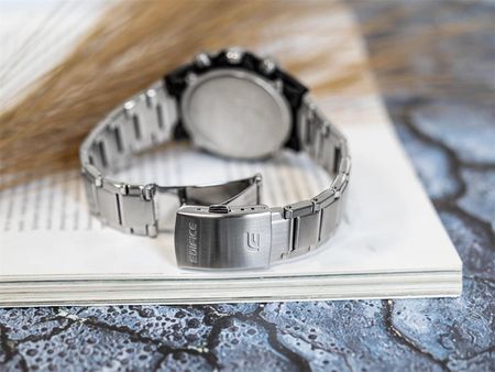 Casio Edifice EFS-S640D-1AVUEF Classic Chronograph - zdjęcie 6