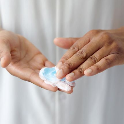Nivea Men Zestaw Kosmetyków Męskich Do Golenia Żel + Balsam Kosmetyczka - zdjęcie 4
