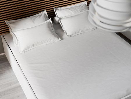 Łóżko BELLA 140x200 cm białe Ze stelażem listwowym rolowanym Bez materaca POSBEL140BIL4 - zdjęcie 4
