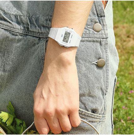 Casio F-91WB-7AEF Timeless Collection Pop - zdjęcie 2