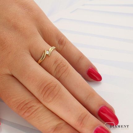 Pierścionek złoty Diament 585, diamenty - zdjęcie 3