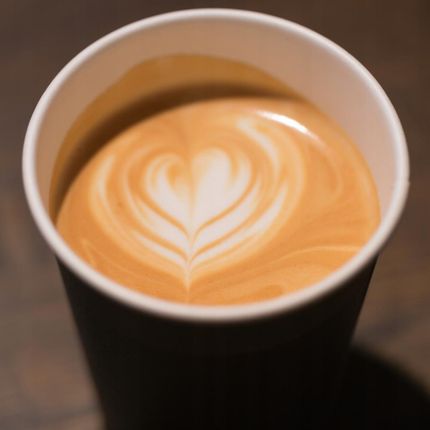 Napój instant waniliowe cappuccino na bazie kakao w proszku Caprimo Cappuccino Vanilla Less Sugar, 1 kg - zdjęcie 2
