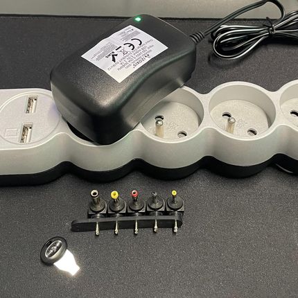 Zasilacz Uniwersalny Ładowarka Regulowany 3-12V Sieciowy USB 30W 6 Końcówek IZOXIS - zdjęcie 5