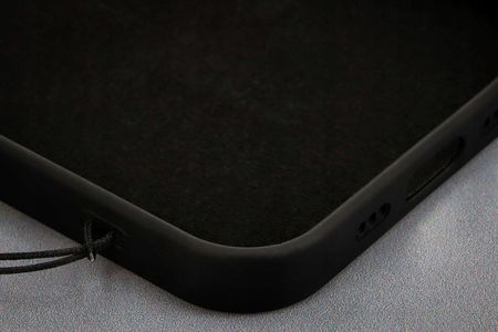 Bizon Silikonowe Etui Z Pierścieniem Magnetycznym Case Silicone Magnetic Do Iphone 16 Czarne - zdjęcie 3