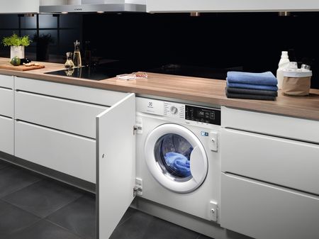 Electrolux SteamCare 700 EN7F4722AN - zdjęcie 2