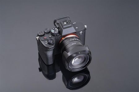 TTArtisan AF 75mm F2 ED Sony E Full Frame - zdjęcie 2