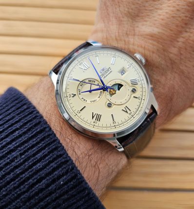 Orient Automatic Bambino Sun and Moon RA-AK0803Y30B - zdjęcie 3