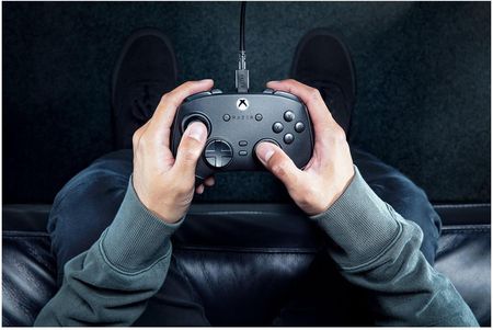 Razer Wolverine V3 Tournament Ed. Black Black RZ06-05210100-R3M1 - zdjęcie 2