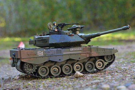 Ogromny Czołg Zdalnie Sterowany Leopard Rc 45 CM Z Dymem Strzela Kulkami - zdjęcie 2