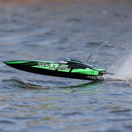 Szybka i duża łódź wyścigowa rc 83cm Proboat Impulse 32