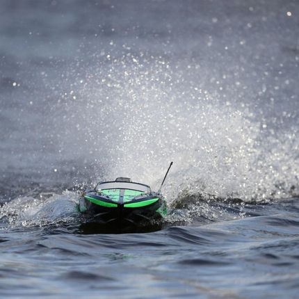 Szybka i duża łódź wyścigowa rc 83cm Proboat Impulse 32
