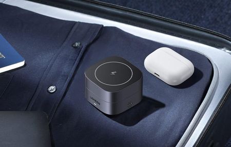 Ugreen Ładowarka Indukcyjna Qi 2W1 W702 Do Iphone Airpods 15W Szara - zdjęcie 2