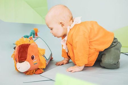 Lilliputiens Wielofunkcyjny Trójkąt Z Lusterkiem Lew Jack 3m+ - zdjęcie 5