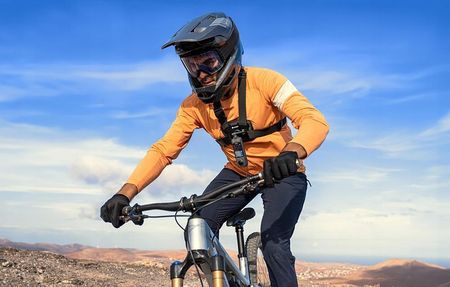 Insta360 X4 Explorer Bundle (Niewidzialny kijek, karta 256gb) - zdjęcie 5