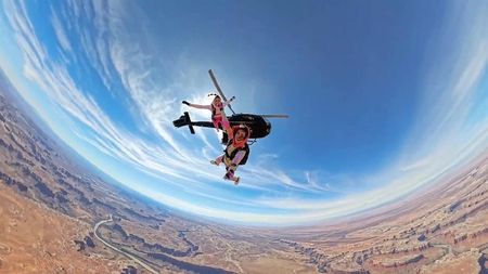 Insta360 X4 Adventure Bundle(Kijek, Karta 256GB, 2x akumulator) - zdjęcie 3