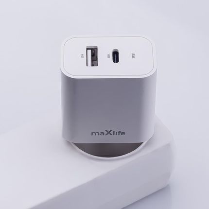 Maxlife Szybka ładowarka 25W sama kostka 2 wejścia do iPhone 13 Mini - zdjęcie 2