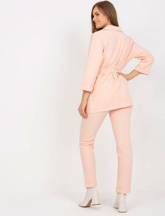 Brzoskwiniowy dwuczęściowy komplet elegancki z marynarką - zdjęcie 2