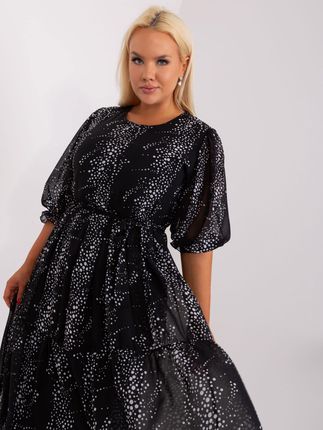 Czarna sukienka plus size we wzory - zdjęcie 2
