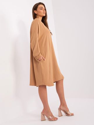 Camelowa koszulowa sukienka oversize z kieszeniami - zdjęcie 2