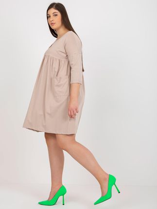 Beżowa dresowa sukienka plus size basic z rękawem 3/4 - zdjęcie 2