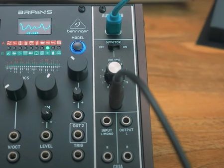 Behringer CU1A - Moduł syntezatora modularnego - zdjęcie 4