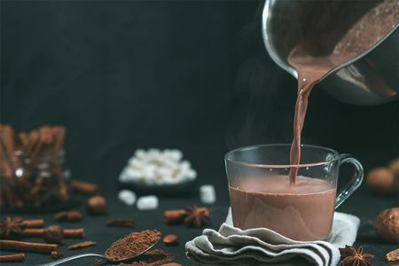 Mokate Świąteczny Zimowy Napój Czekoladowy O Smaku Adwokatu 120g - zdjęcie 4