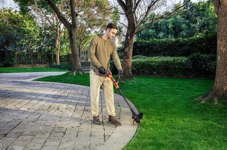 Podkaszarka Akumulatorowa Black&Decker Bcstr918D1 - 1 Akumulator 18V/2.5Ah - zdjęcie 4