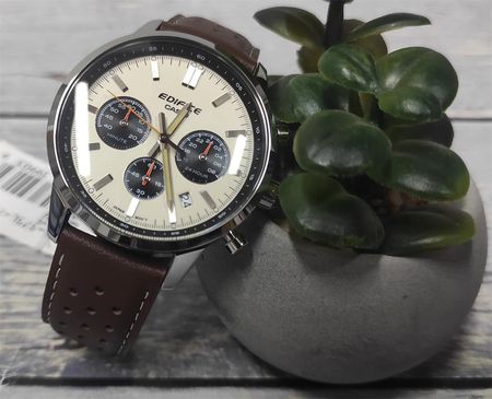Edifice EFR-575L-7AEF Momentum - zdjęcie 4