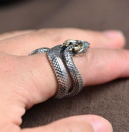 Pierścionek duży w stylu retro Snake regulowany - zdjęcie 2