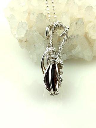 Tygrysie oko – zawieszka (2.9x1 cm) srebro Ag999 na łańcuszku 42 + 3 cm Ag925, waga naszyjnika 4.6 grama, rękodzieło. Ludwika Lipińska - zdjęcie 4