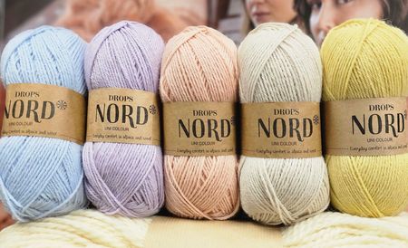 Drops Nord Uni 28 Jasny Żółty - zdjęcie 2