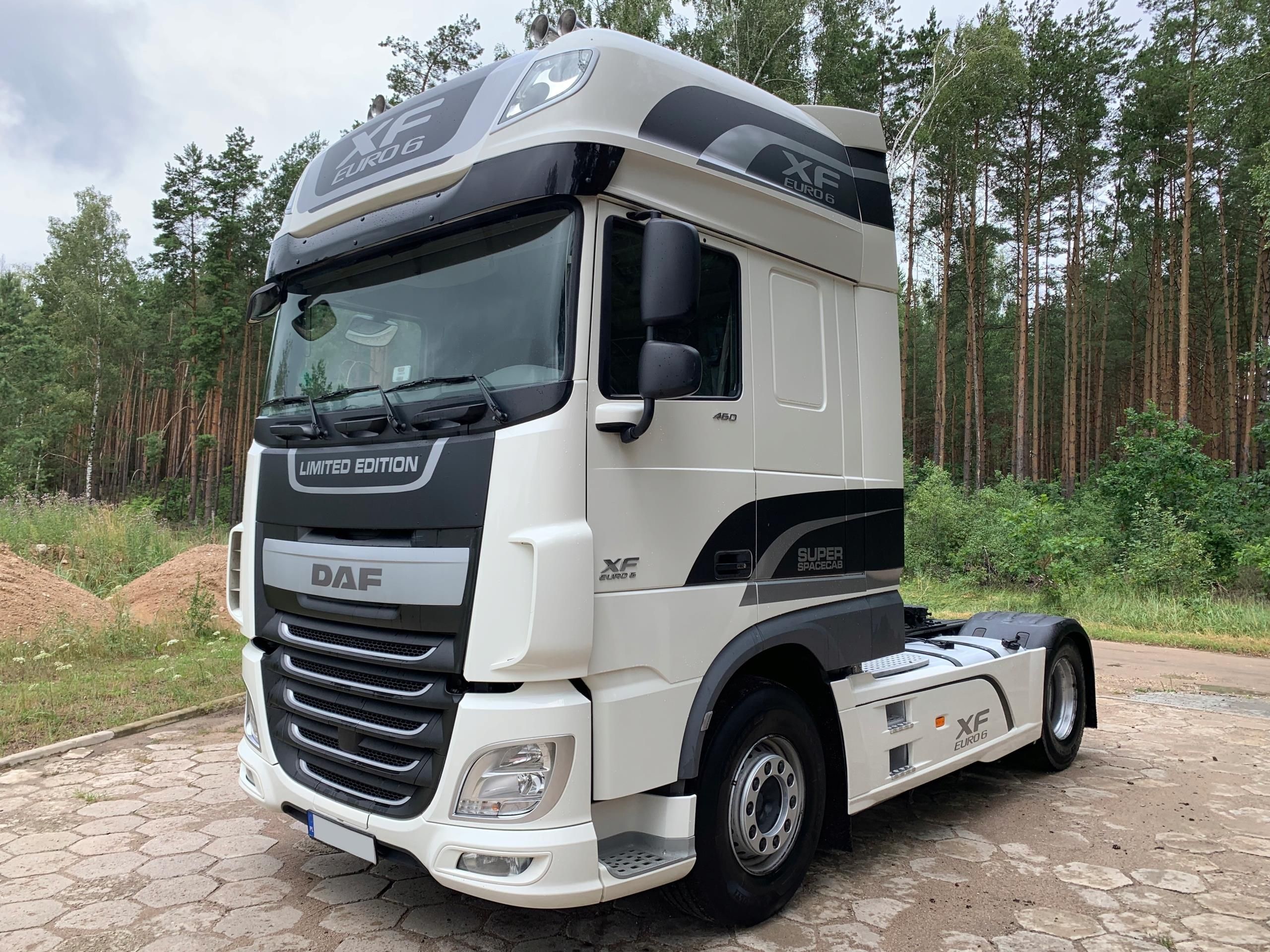 DAF XF 106 460 EURO 6 MANUAL 2015 ROK SUPER SPACE Opinie I Ceny Na