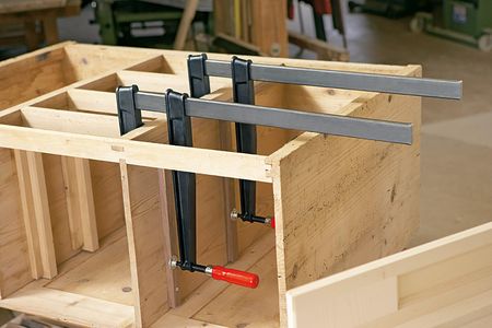 Bessey Ścisk śrubowy stolarski żeliwny głęboki TGNT z rękojeścią drewnianą 1000 mm 300 mm TGN100T30 - zdjęcie 2