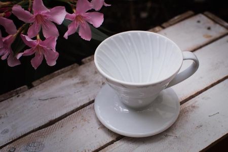 Hario V60 Dripper Ceramiczny 01 - zdjęcie 2