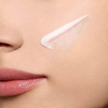 Krem Clarins Nutri Lumiere Renewing Treatment Essence Odżywczo Rewitalizująca Emulsja na dzień 50ml - zdjęcie 5