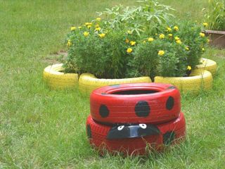 czym pomalować opony do ogrodu