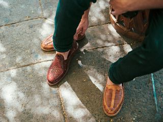 Buty męskie na lato 2024. Trendy i stylizacje