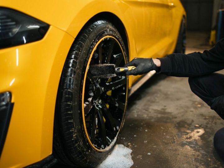 Goodyear Eagle F1 Asymmetric 2 vs Michelin Pilot Sport 4
