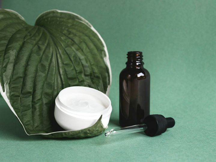 Concesion of natural cosmetics from natural materials