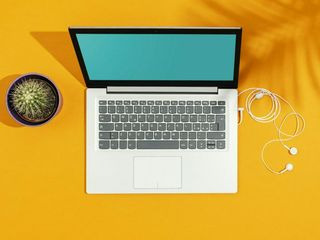 Laptop and summertime vacations