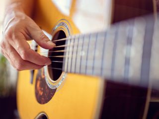 Akcesoria do gitary, czyli co musisz mieć? Gitarowe must have