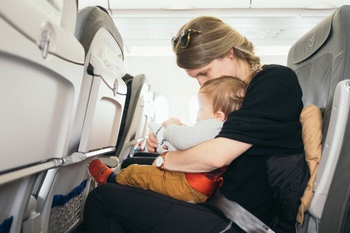 podróż samolotem z dzieckiem